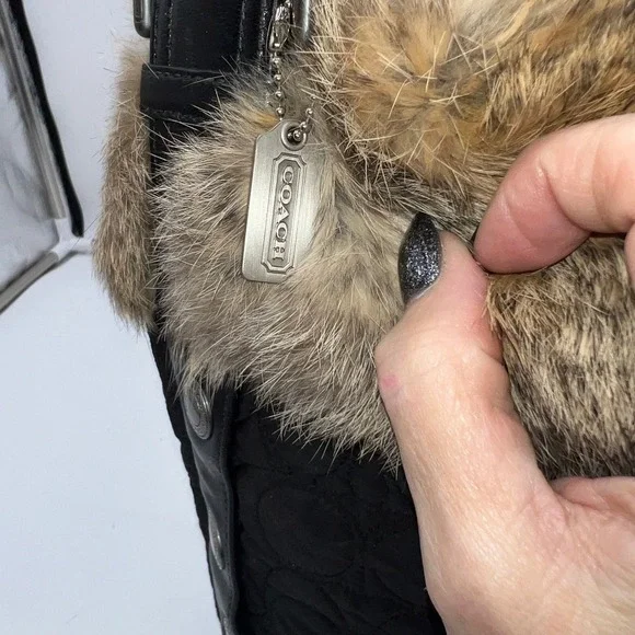 Coach Vintage Black Quilted Fur Trimmed Shoulder Bag Hobo Purse - Picture 6 of 16